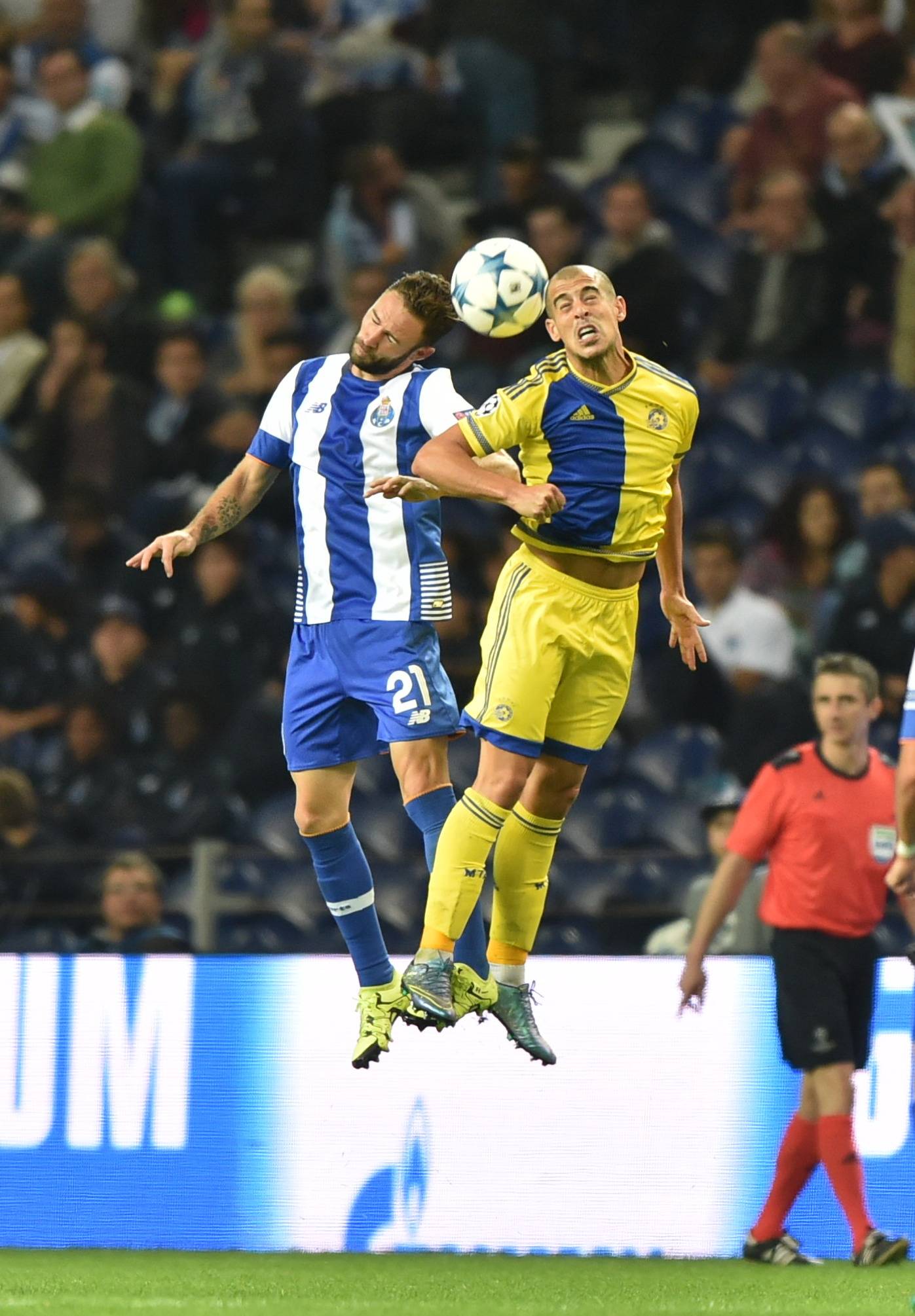 爱游戏电竞-欧超杯倒计时，马卡比特拉维夫转会期再遭质疑，细节引发关注，震撼外界，团队化学反应显著的简单介绍