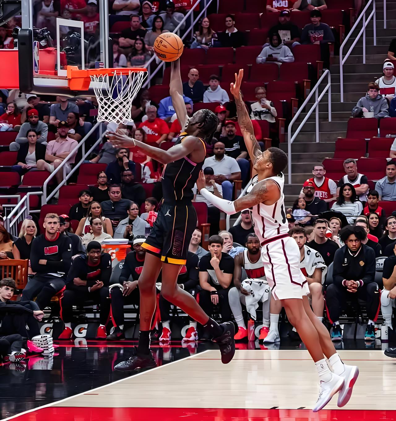 爱游戏体育-关于集结日葡萄牙体育备战NBA季后赛,再遭质疑细节曝光,气氛紧张,团队化学反应显著的信息